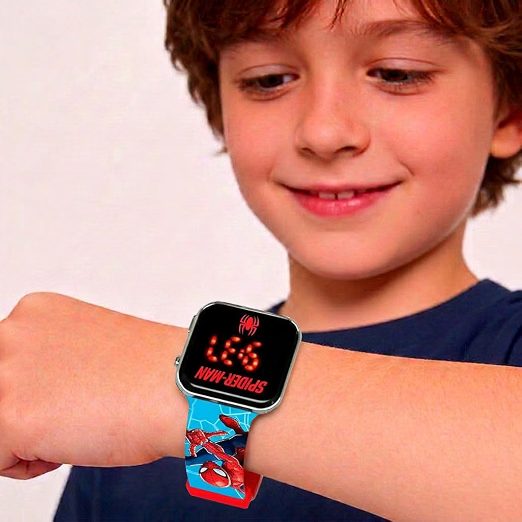 Reloj Digital LED Spider Man -Tiene Funciones de Hora, Fecha y Correa Ajustable - Imagen 2